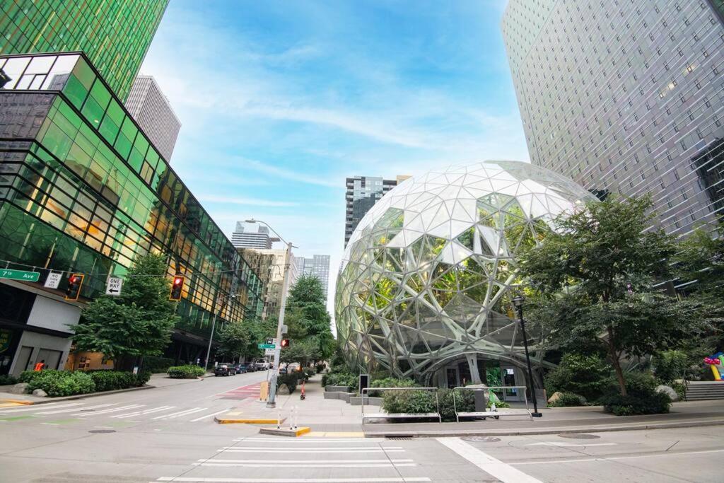 Vibrant 2Bed Condo - Stroll To Sea Space Needle Seattle Bagian luar foto